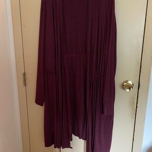 Cacique plum color robe